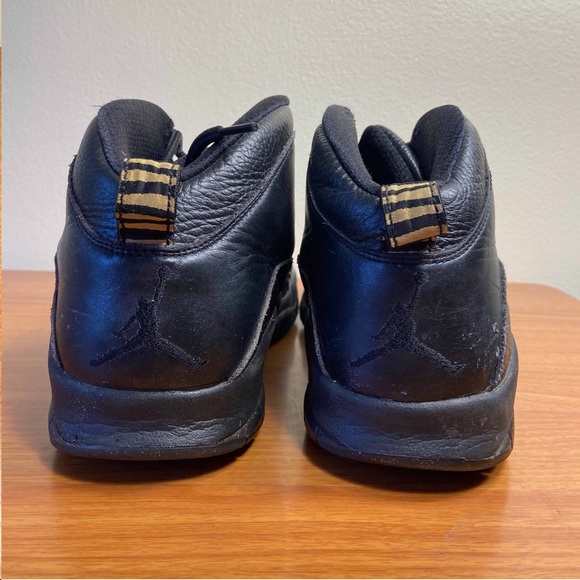 Jordan 10 NYC - Picture 5 of 9